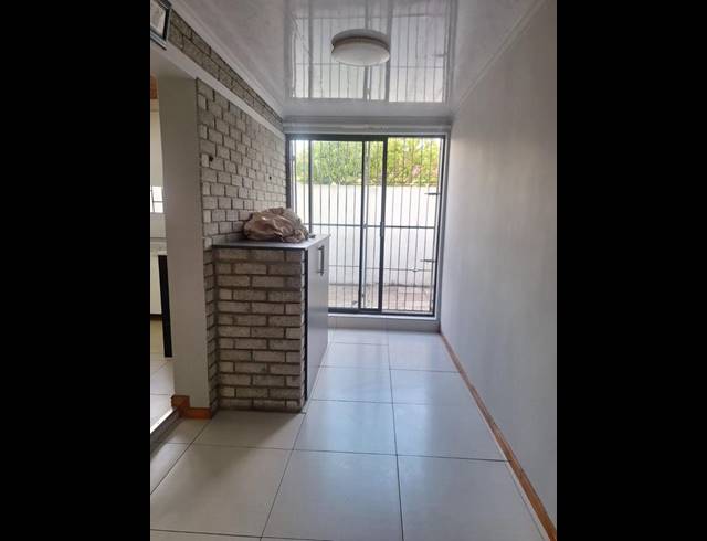 2 BEDROOM PROPERTY TO RENT IN RUYTERWACHT
